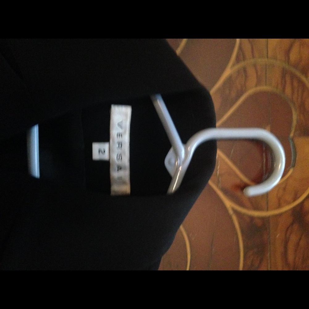 Blazer - Picture 2 of 2